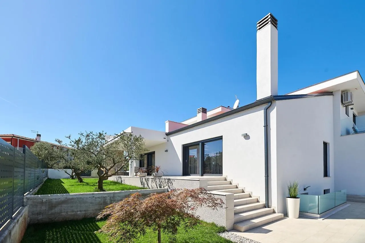Villa Dolcea Umag Semesterbostad